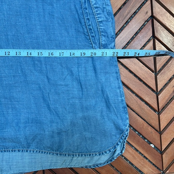 📘 Anthropologie Cloth & Stone Deep V Denim Midi Dress, size Medium - Picture 8 of 9